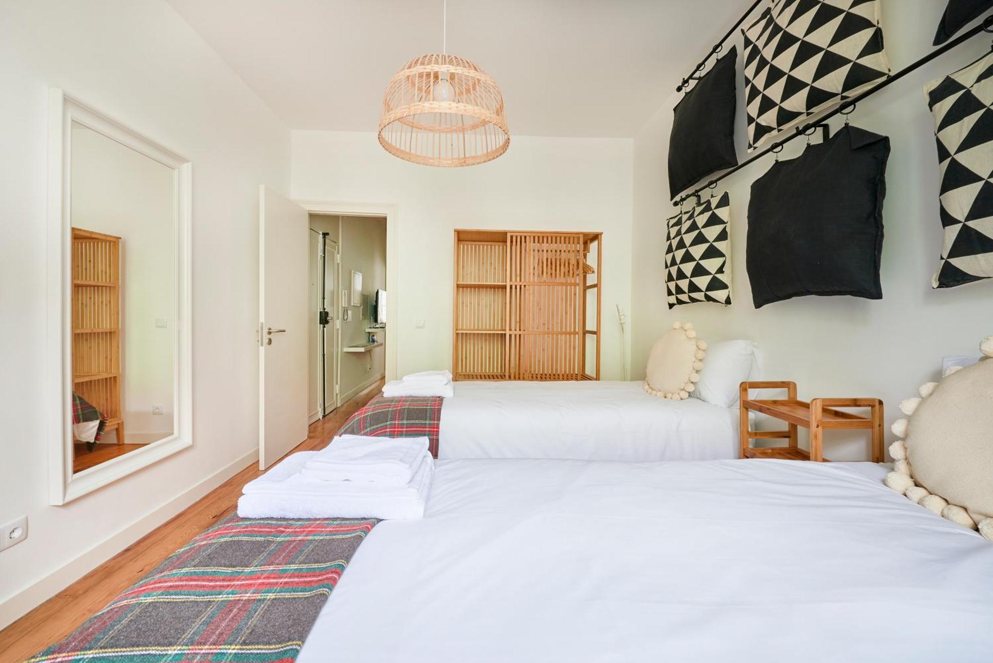 Inglesinhos - Castelo Apartment ลิสบอน ภายนอก รูปภาพ