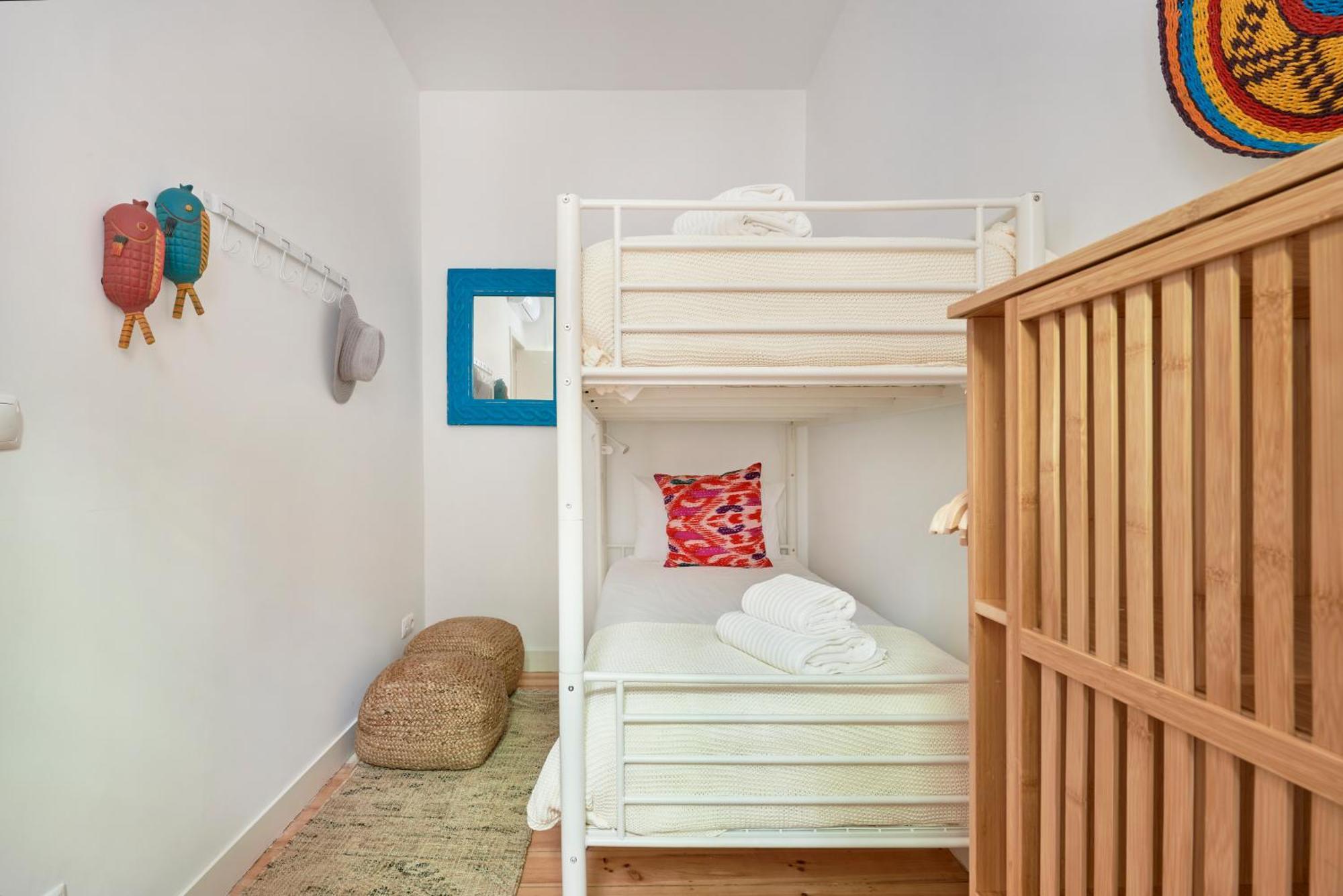 Inglesinhos - Castelo Apartment ลิสบอน ภายนอก รูปภาพ
